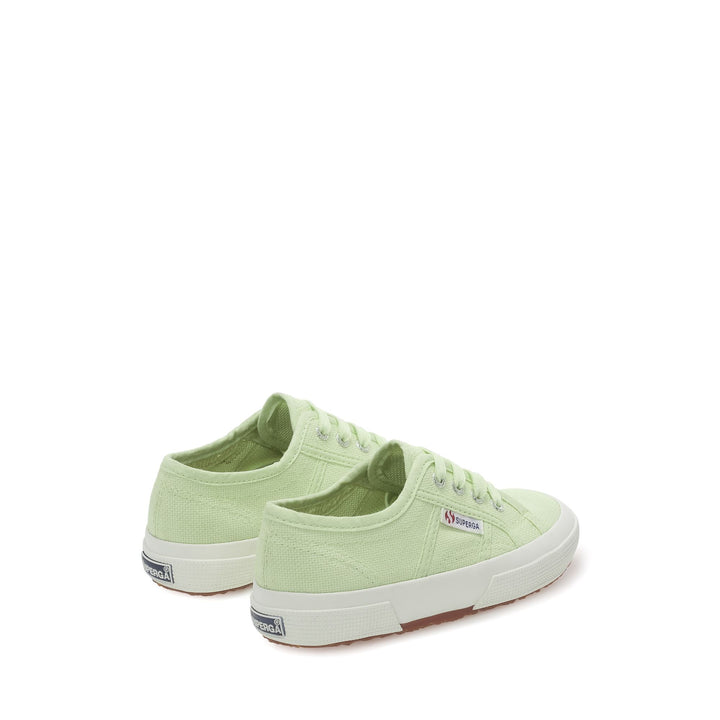 Le Superga Kid unisex 2750-JCOT CLASSIC Sneaker GREEN PRIMROSE-F AVORIO Dressed Side (jpg Rgb)		