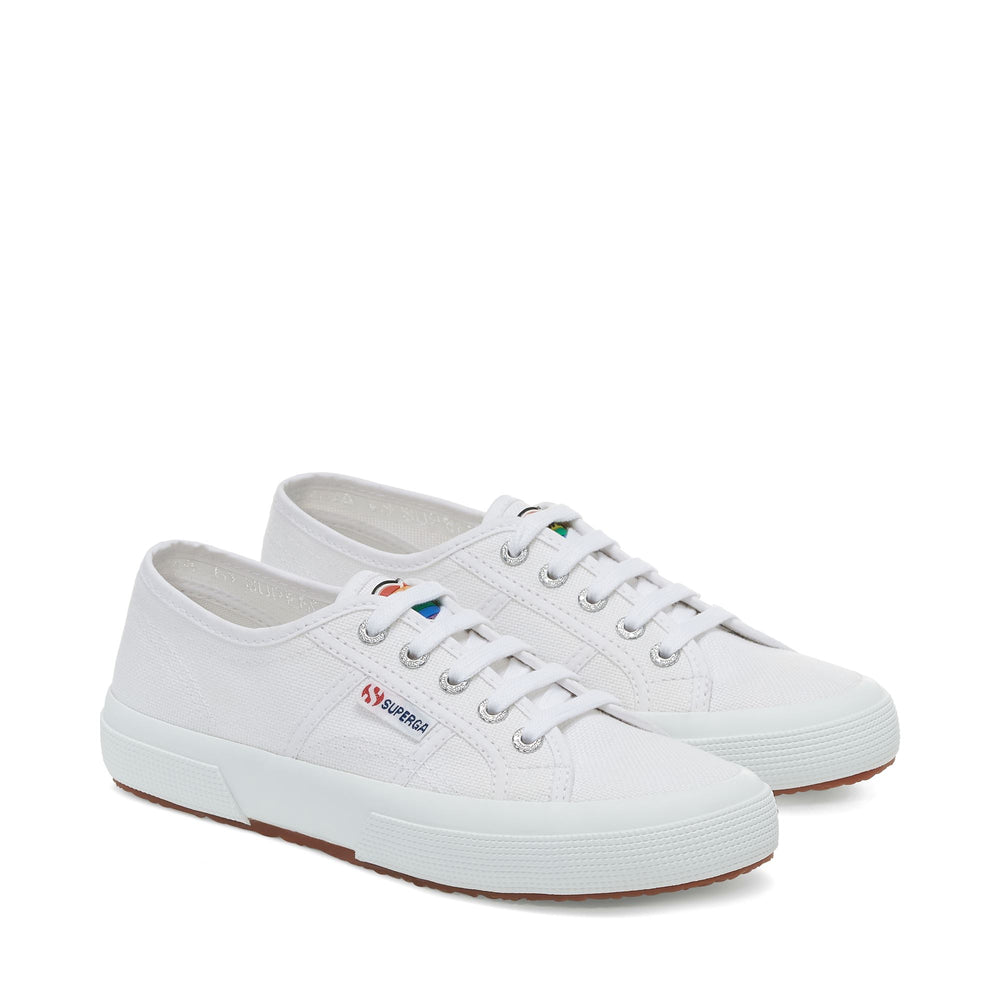Le Superga Woman 2750 HEART PATCH Low Cut WHITE-MULTICOLOR HEART Dressed Front (jpg Rgb)	