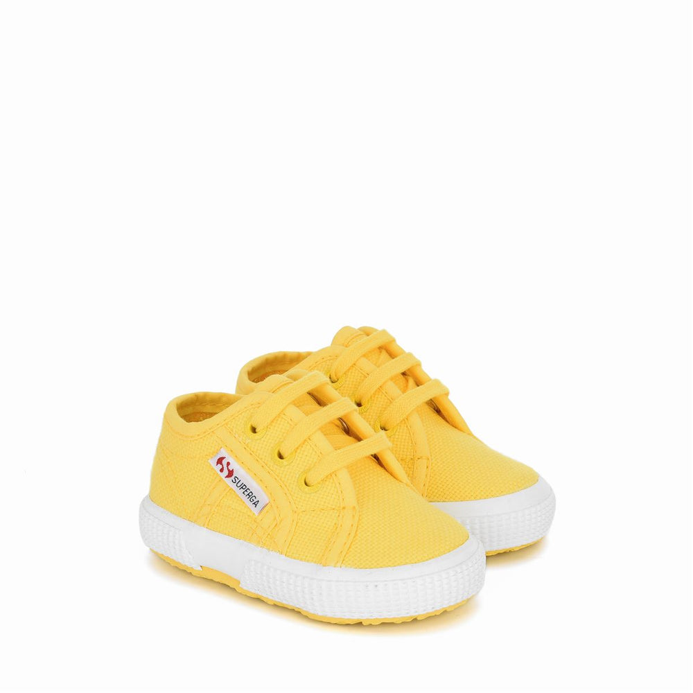 Le Superga Kid unisex 2750 BABY CLASSIC Sneaker YELLOW RADIANT Dressed Front (jpg Rgb)	