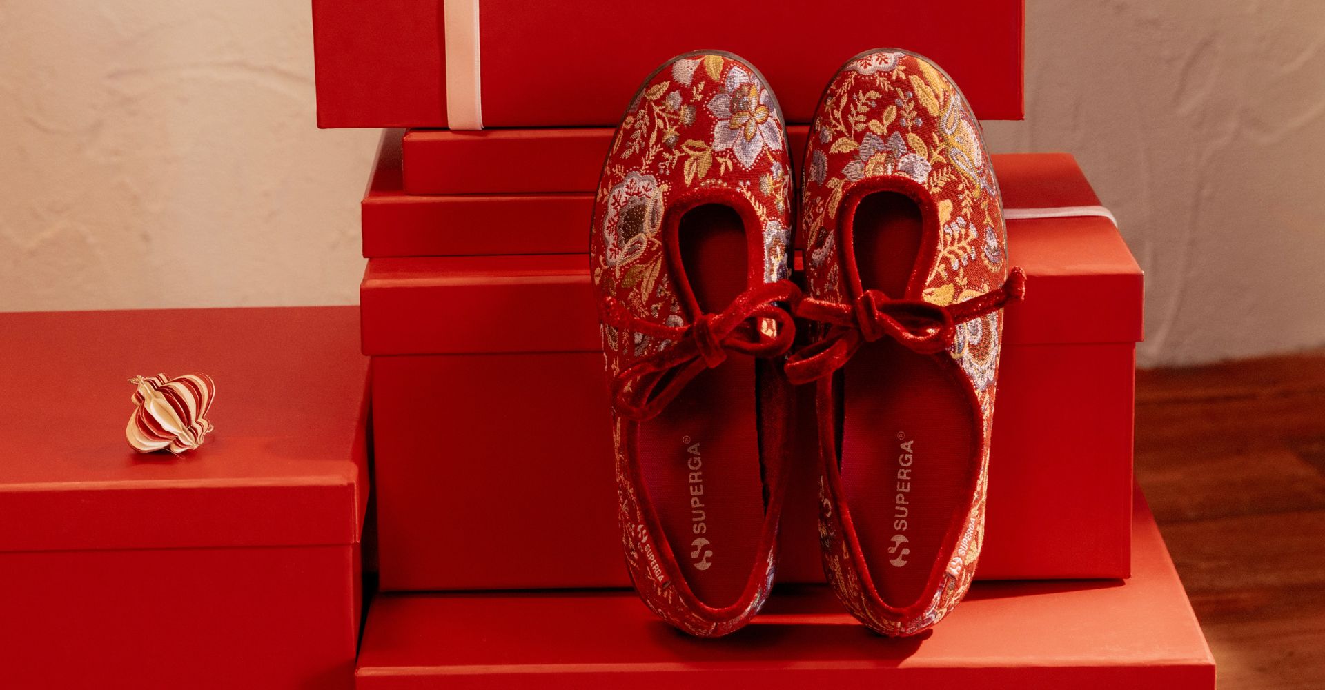 Superga: Cadeaux en tapisserie et velours Velours et tapisserie élégants