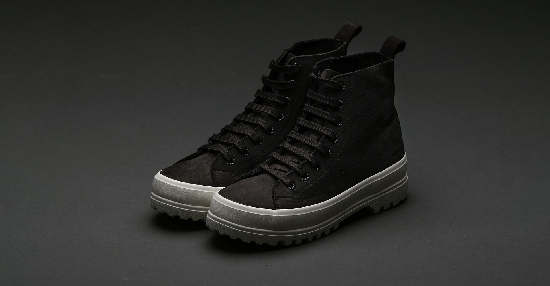 Superga: Superga Black Days Discover the best deals of the year