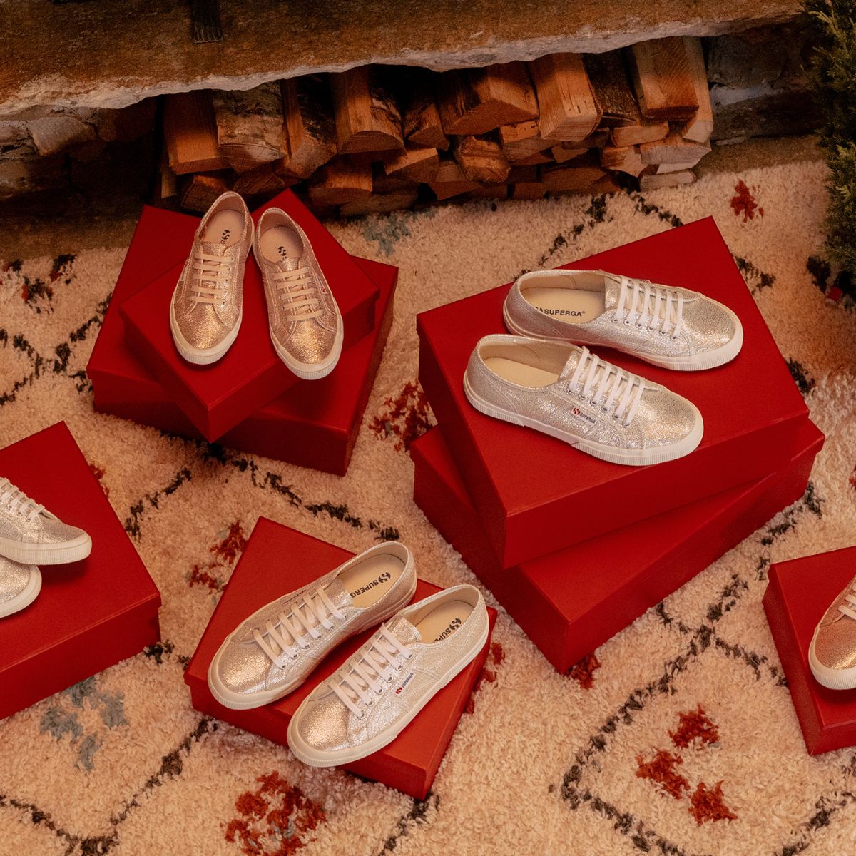 Superga: Superga Holiday Gift Guide Per lui, per lei, e per i più piccoli