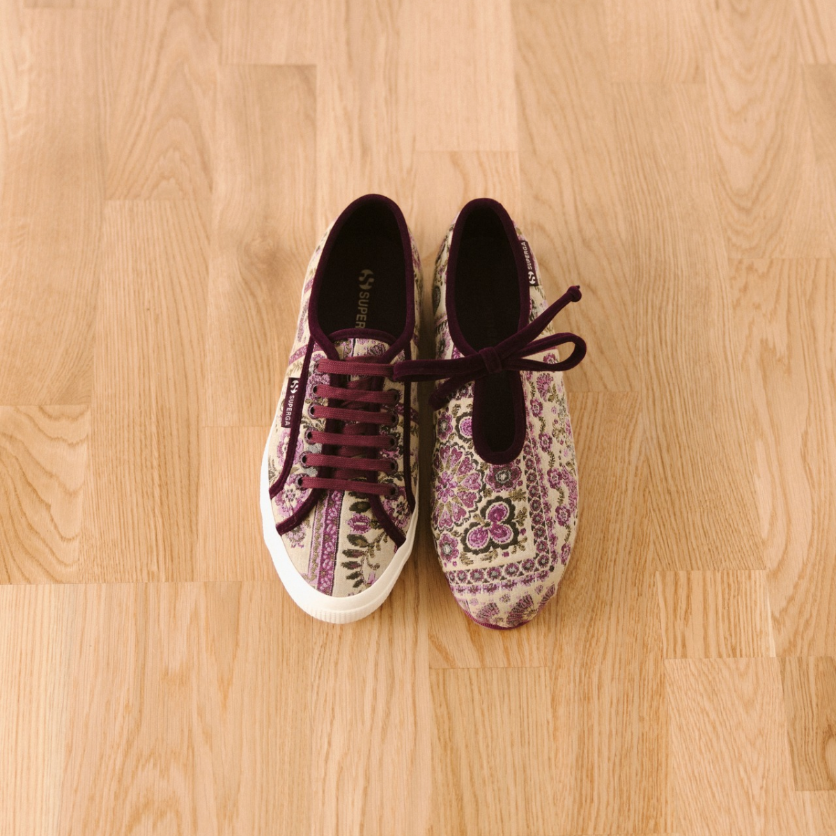 Superga: Tapestry, elegance in jacquard Floral jacquard, velvet trims: a precious detail