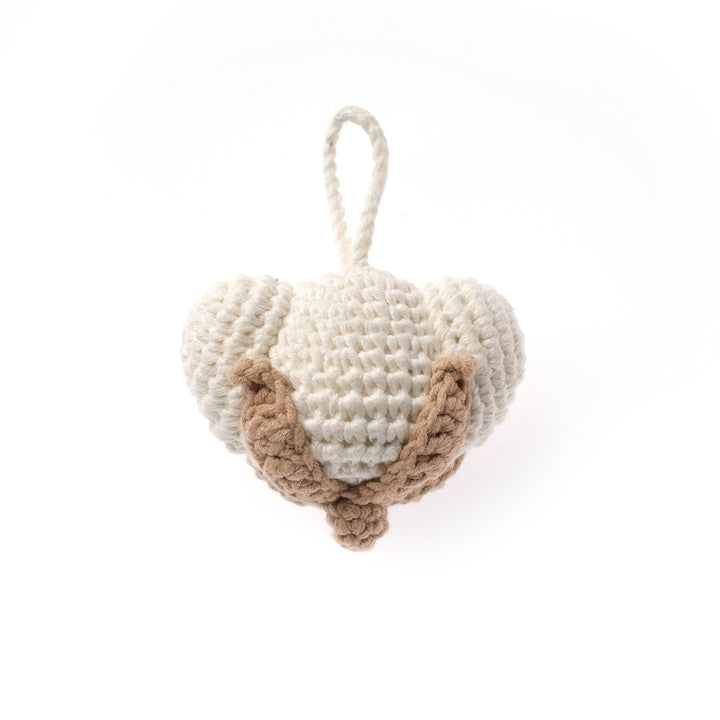 Llavero unisex blanco con diseño de juguete y tejido de algodón a crochet. 2