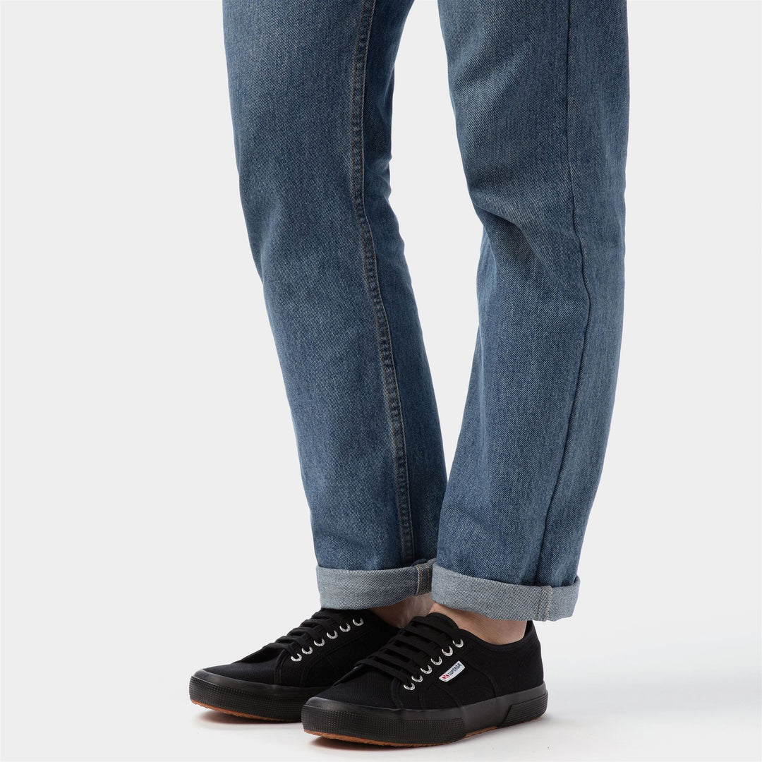 Zapatillas Clásicas Unisex en Negro con Parte Superior de Algodón main