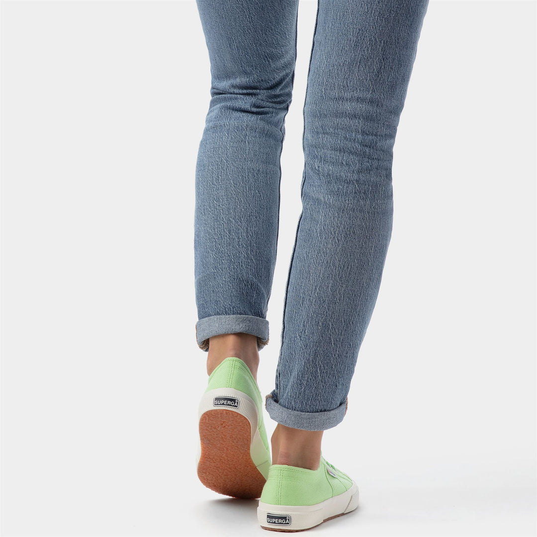 Klassische grüne Unisex-Sneaker mit Obermaterial aus Baumwolle main