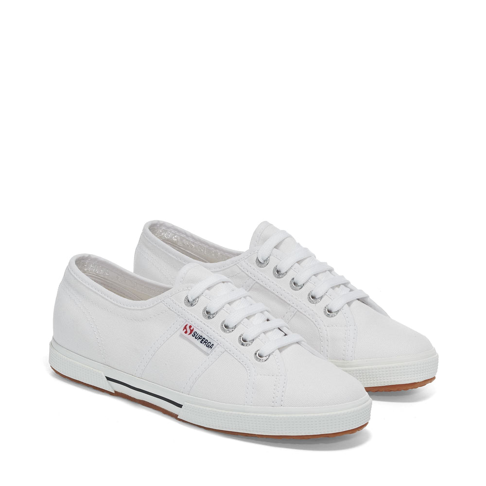 Sneakers Unisex 2950-COTU Low Cut WHITE Dressed Front (jpg Rgb)	