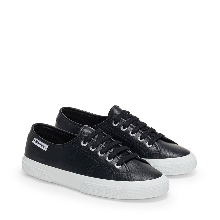 Unisex Black Low Cut Sneakers with Rubber Upper 2