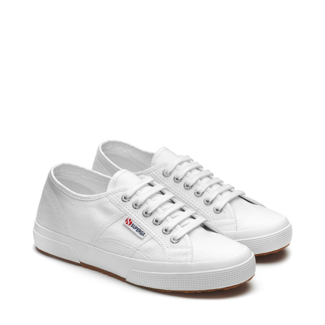 Le Superga Unisex 2750 NEW PLUS Sneaker WHITE Dressed Front (jpg Rgb)	