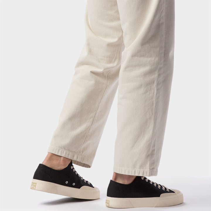 Unisex Black Low Cut Sneakers with Cotton Upper 7