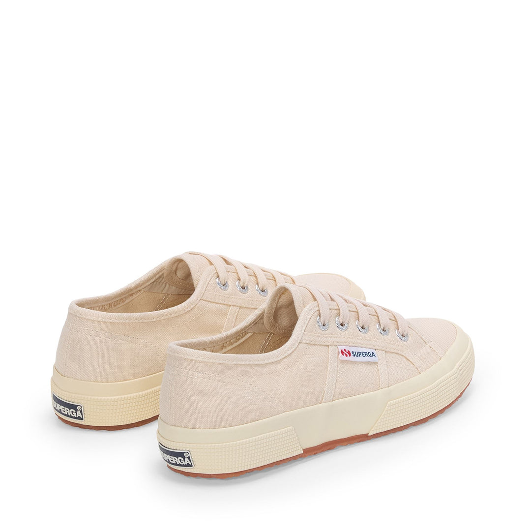 Unisex-Sneaker in Beige mit niedrigem Schaft und Obermaterial aus Leinen main