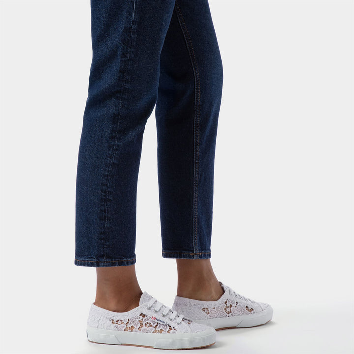 Sneakers classiche bianche da donna con tomaia in cotone 7