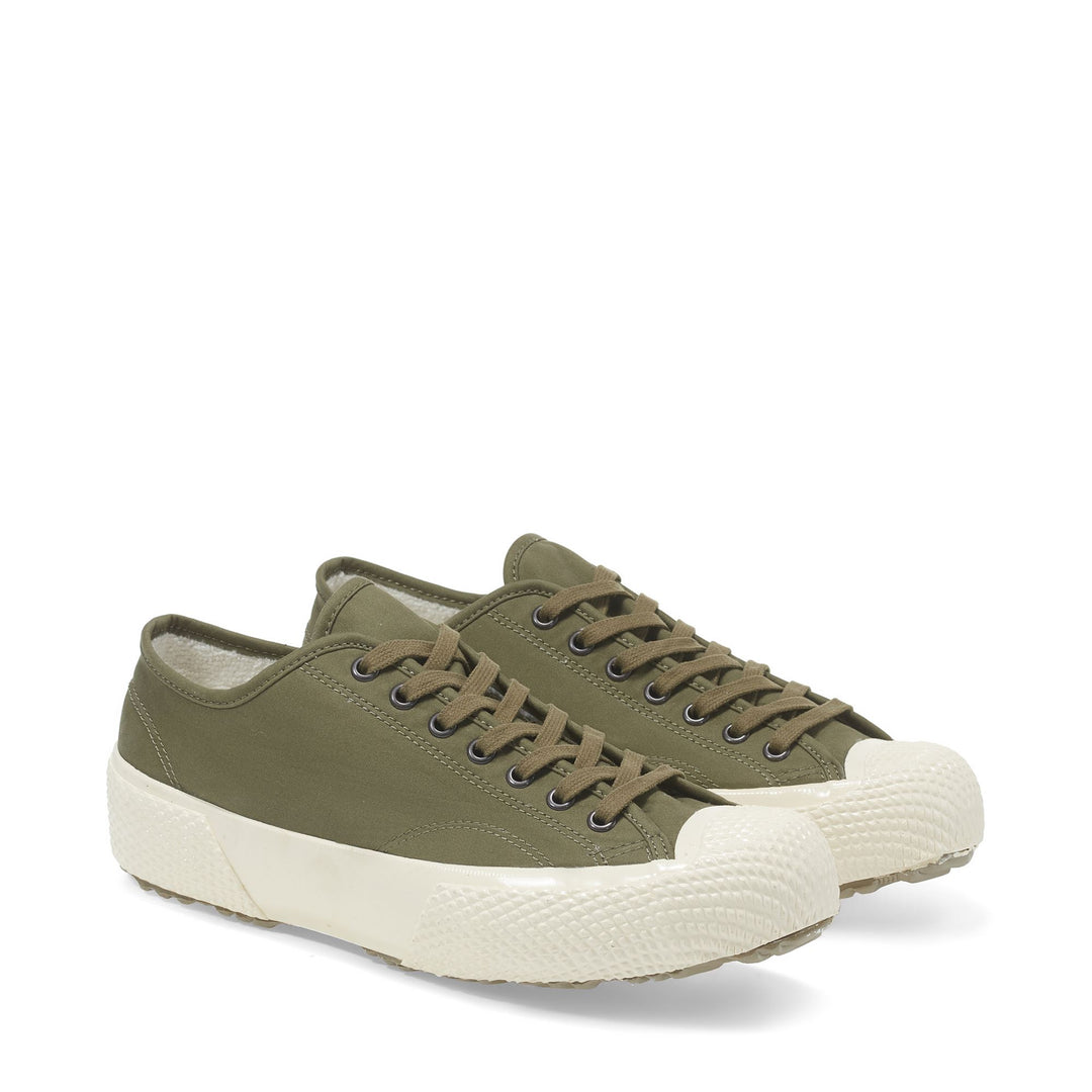 Sneakers Man 2434 COLLECT M51 MILITARY PARKA C1951-K Low Cut MILITARY GREEN-OFF WHITE Dressed Front (jpg Rgb)	