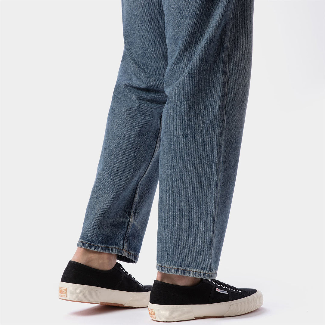 Zapatillas unisex negras de corte bajo con parte superior de algodón main