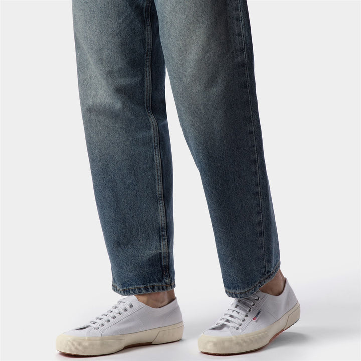 Weiße Low Cut-Sneakers mit Baumwollobermaterial 6
