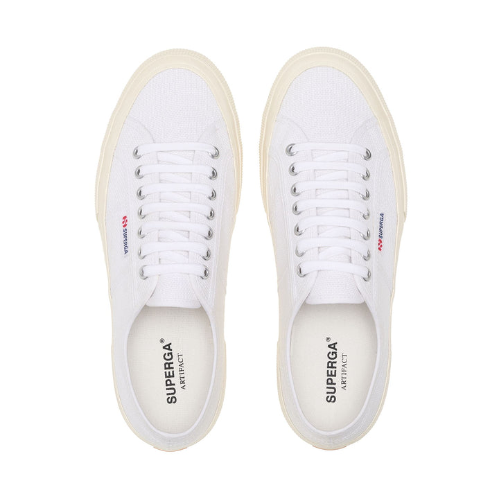 Weiße Low Cut-Sneakers mit Baumwollobermaterial 4