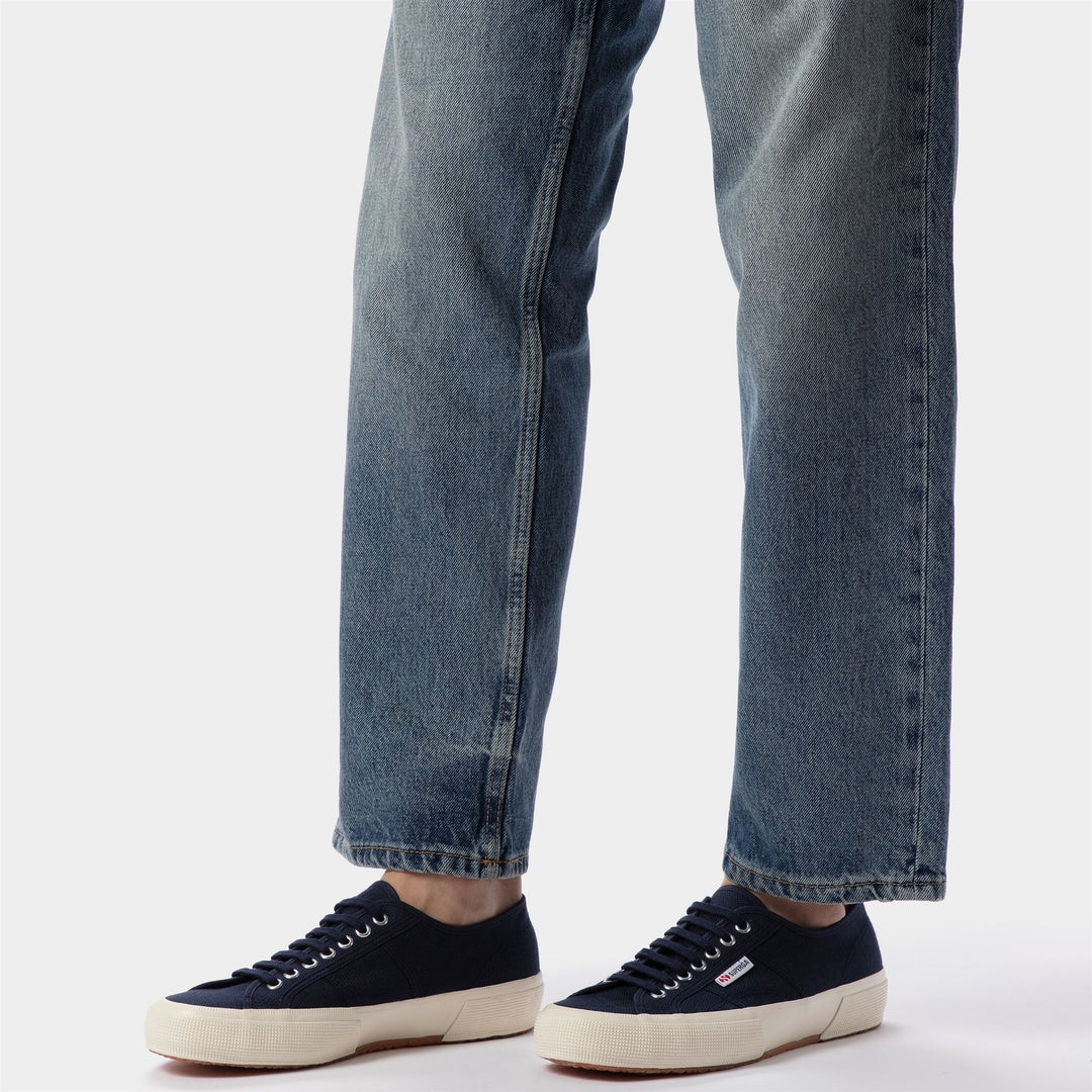 Klassische Unisex-Sneaker in Marineblau mit Obermaterial aus Baumwolle main