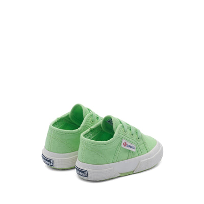 Le Superga Kid unisex 2750 BABY CLASSIC Sneaker GREEN LT-FAVORIO Dressed Side (jpg Rgb)		