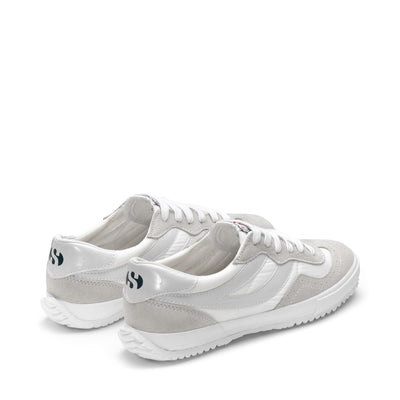 Sneakers Unisex 2832-NYLU Low Cut WHITE Dressed Side (jpg Rgb)		